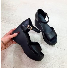 Женские босоножки на платформе натуральные красные и черные 0016АСТР