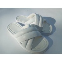 Женские шлепанцы кожаные бежевые и белые 0012АСТР